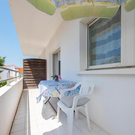Gorgeous Apartment In Royan With Kitchen Luaran gambar