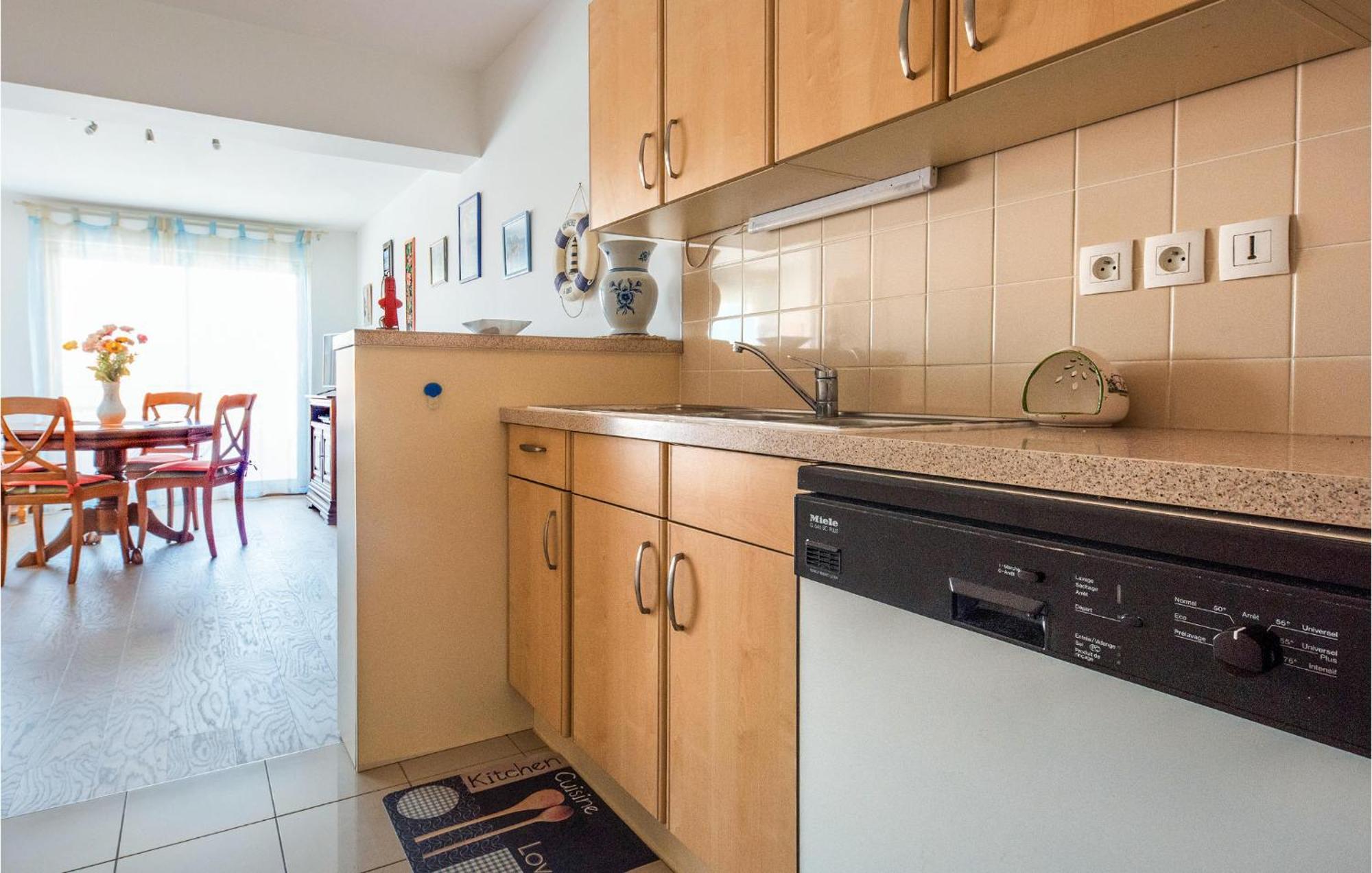 Gorgeous Apartment In Royan With Kitchen Luaran gambar