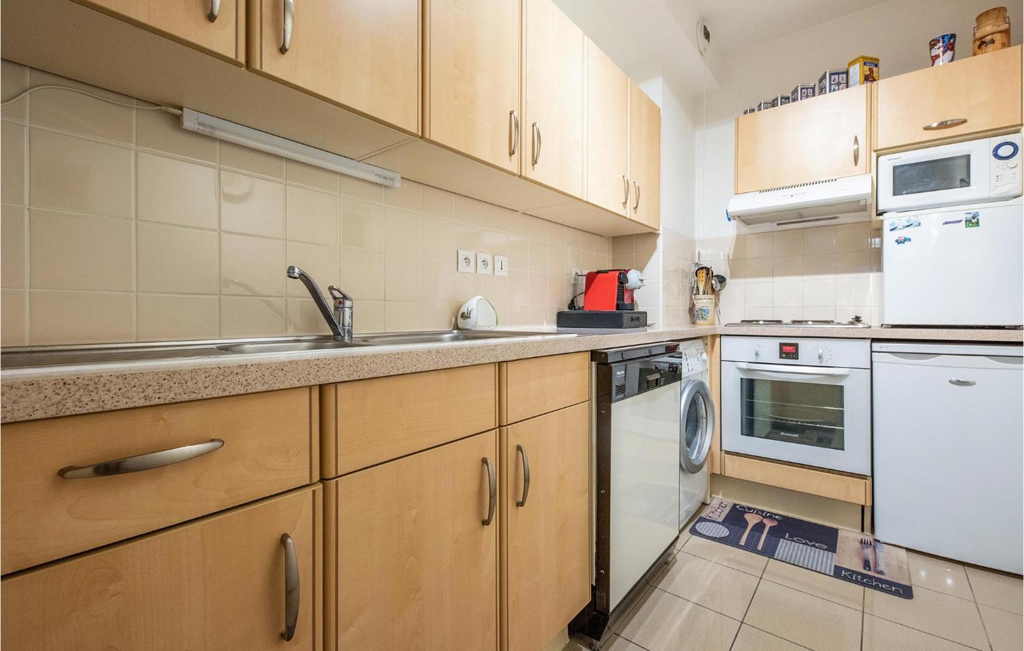 Gorgeous Apartment In Royan With Kitchen Luaran gambar