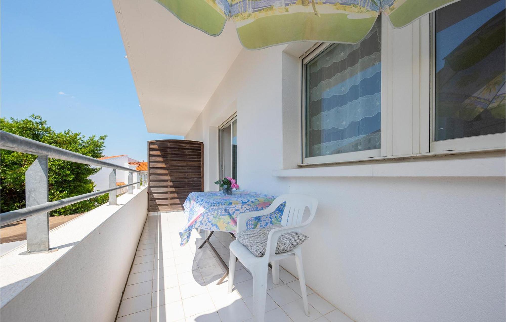 Gorgeous Apartment In Royan With Kitchen Luaran gambar